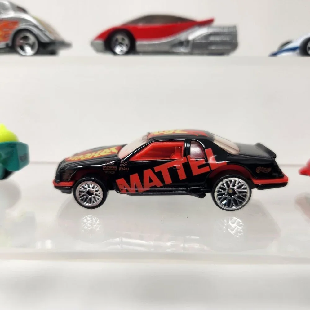 Lot of (9) Hot Wheels Diecast Cars 1991-1996 1/64 (dd1) - Picture 7 of 11